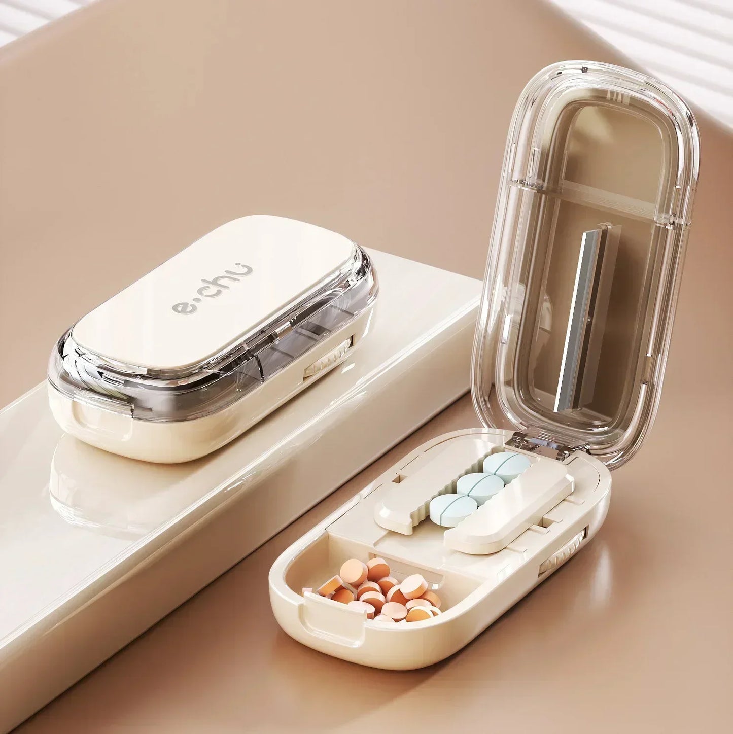 New Quartering Pill Cutter Storage Box Portable Drug Tablet Medicine Dustproof Divider Organizer Crusher Pill Cutter