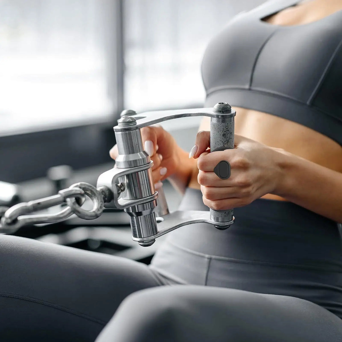 Enhance Your Workout with Premium Gym Gloves - Ultimate Grip Strengthener for Weightlifting and Cross-Training